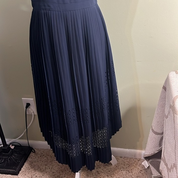 Banana Republic Navy high neck tie back pleated cutout skirt midi  dress - Picture 9 of 16